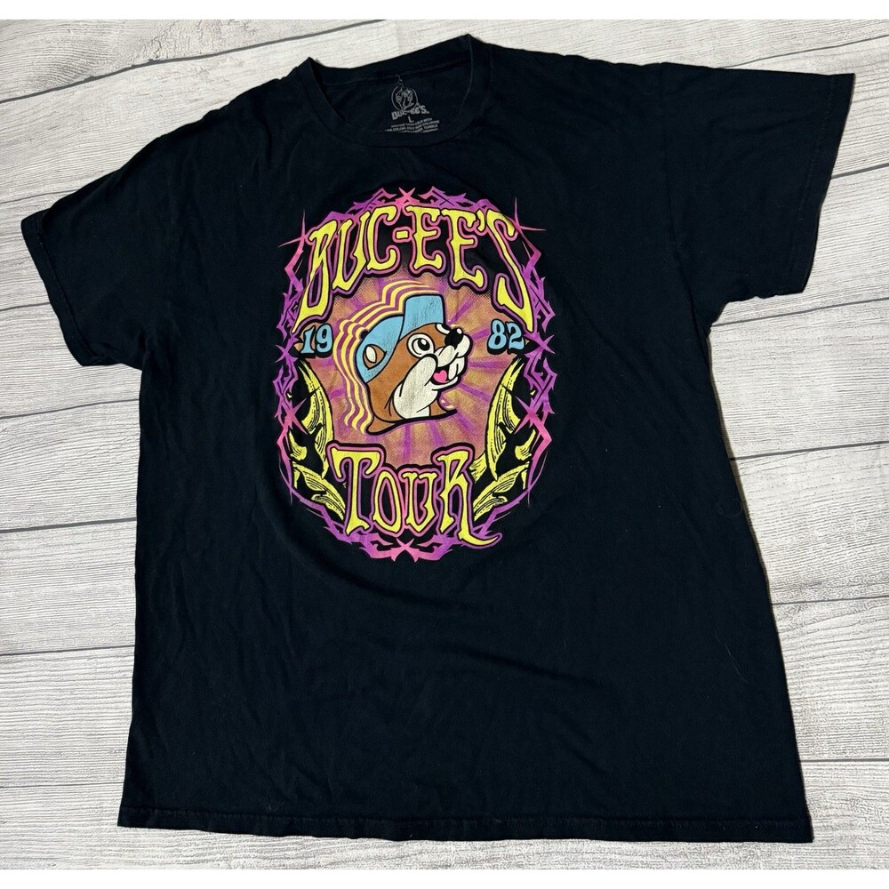 Buc-ees World Tour 1982-2021 T Shirt Adult Large Black Short Sleeve Bucees
